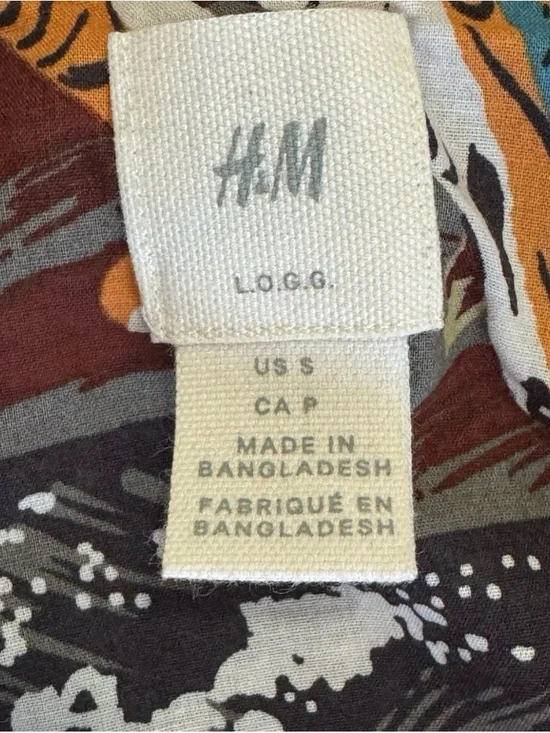 H&M Tiger Exotic Jungle Print Button Up Hawaiian Short Sleeve Shirt Men's Size S - Picture 3 of 4